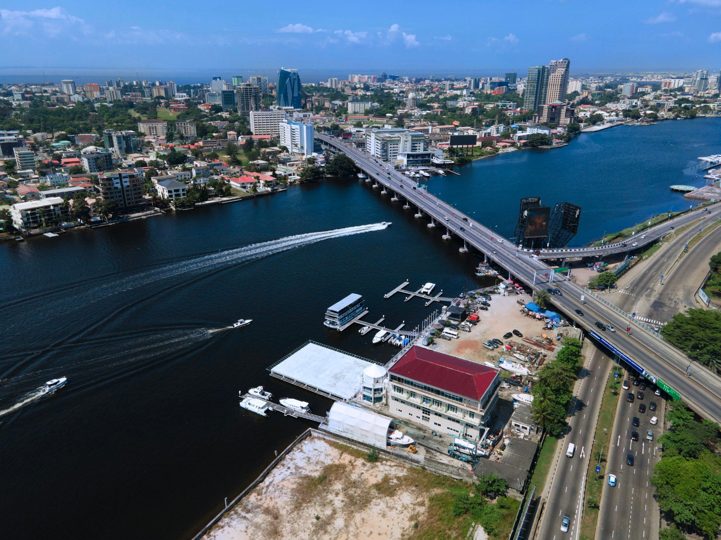 Boats and traffic crossing the Lagos lagoon